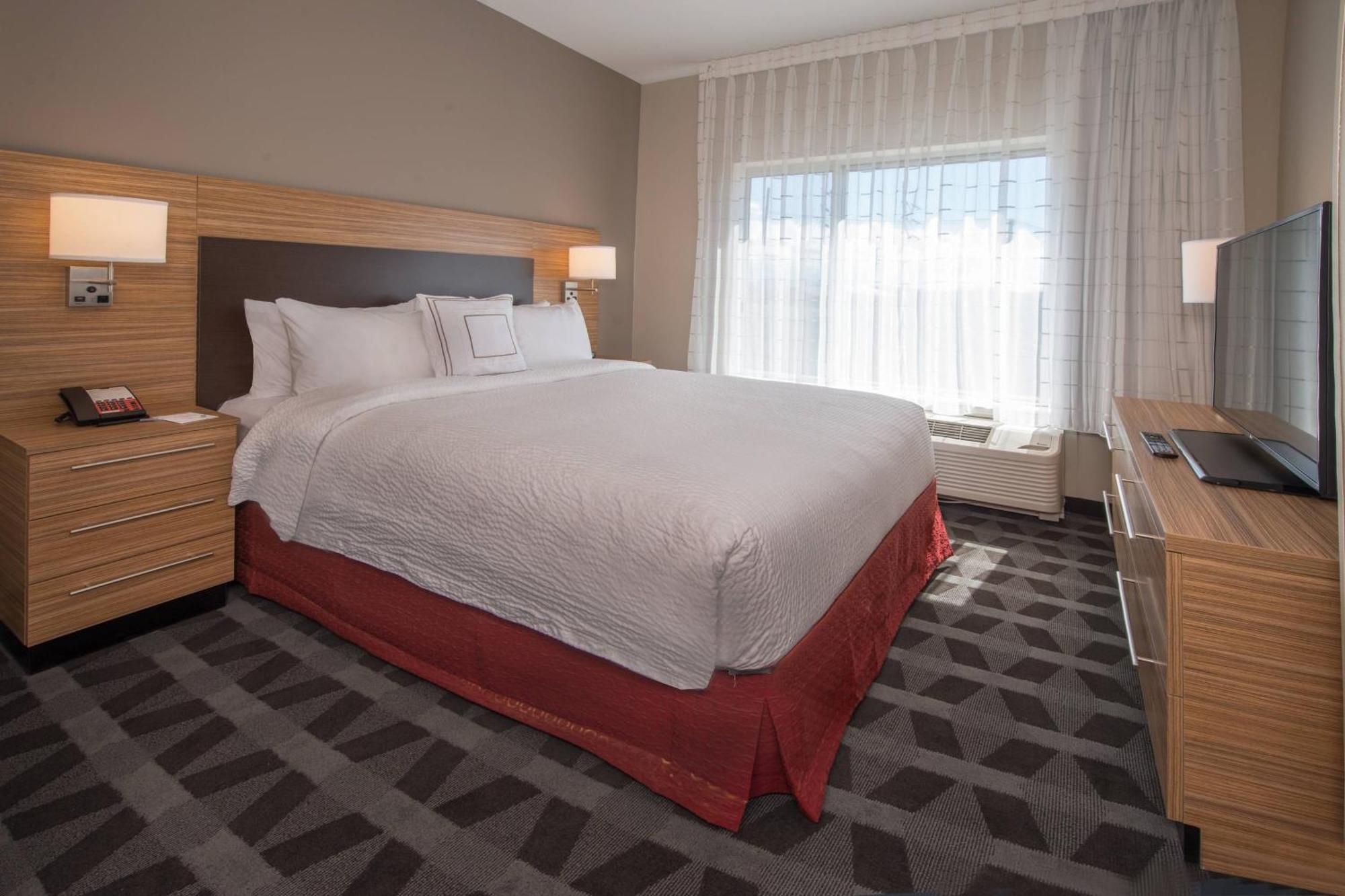 Towneplace Suites By Marriott Altoona Exteriör bild